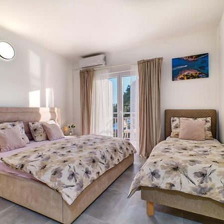 Calma Sea View Rooms Mali Lošinj Eksteriør bilde
