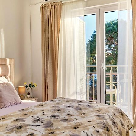 Calma Sea View Rooms Mali Lošinj Eksteriør bilde