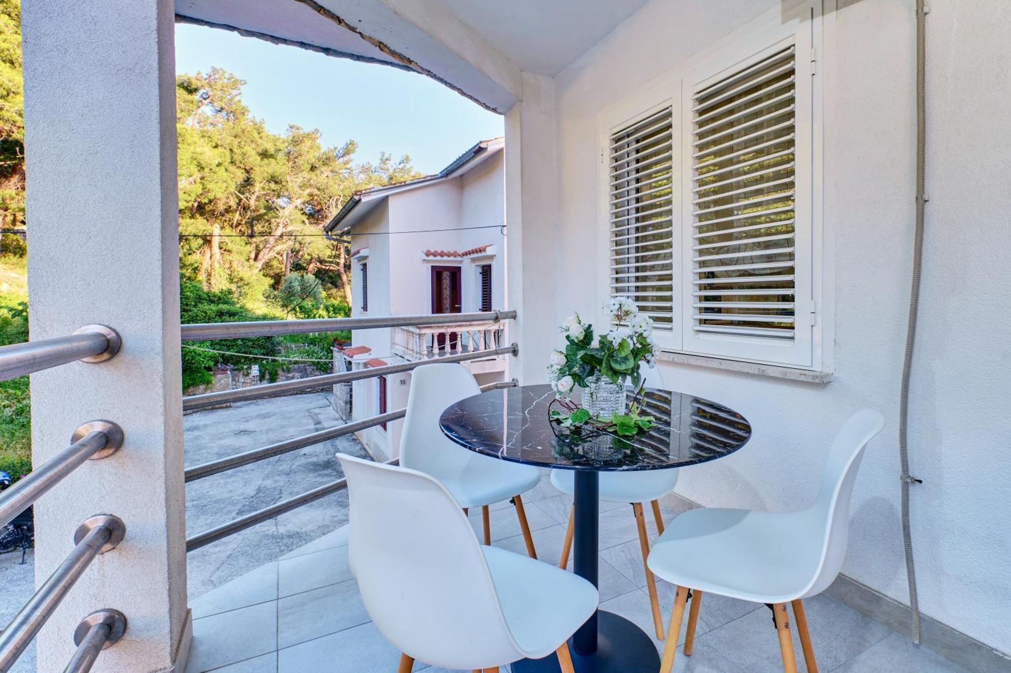 Calma Sea View Rooms Mali Lošinj Eksteriør bilde