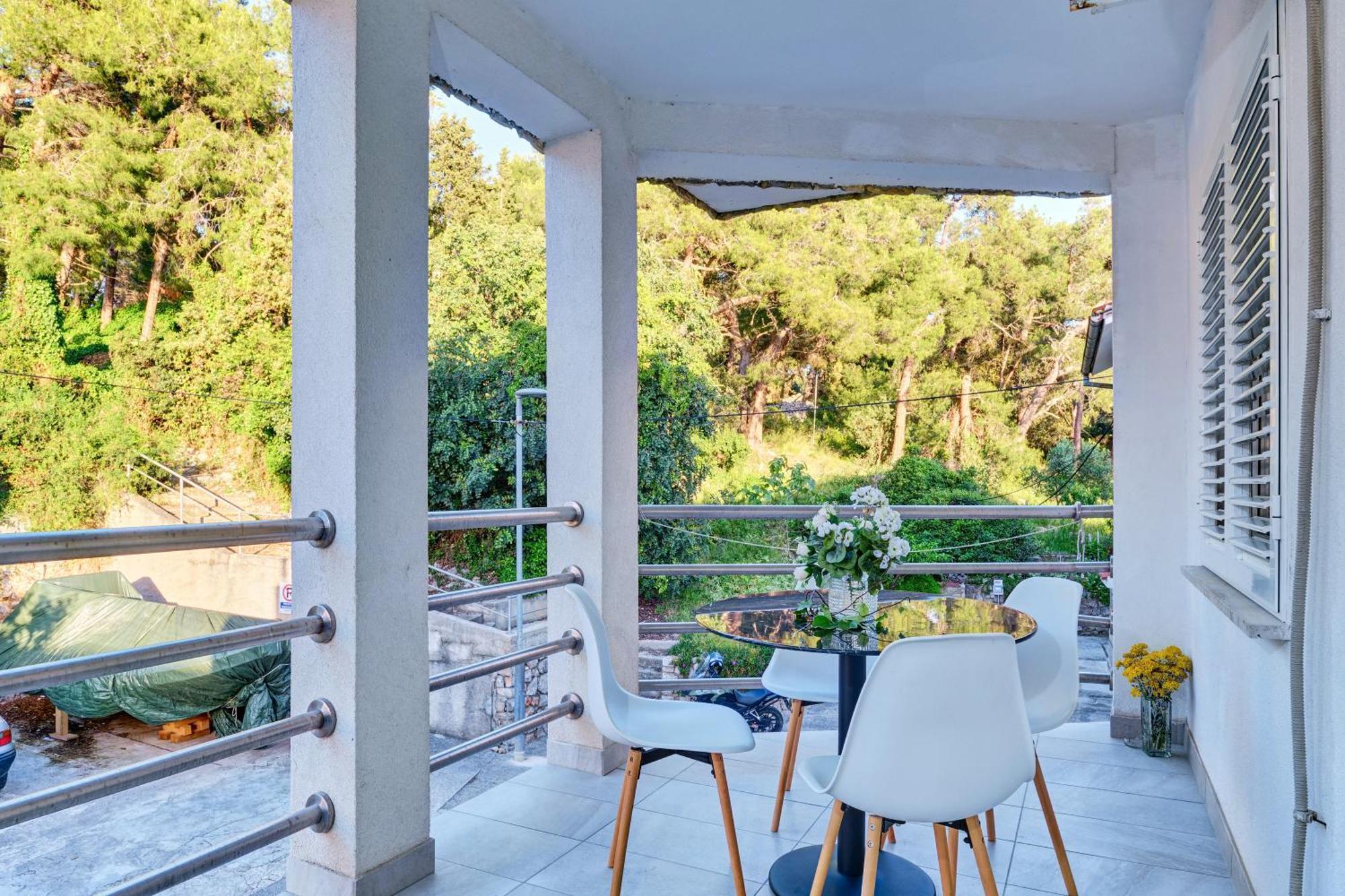 Calma Sea View Rooms Mali Lošinj Eksteriør bilde